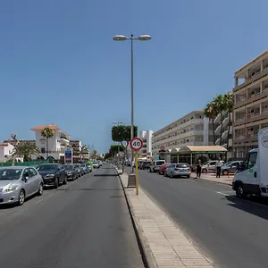 Flatguest San Fernando + 4bdr + Terrace + Parking San Bartolomé